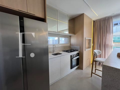 Apartamento com 86m², 3 dormitórios, 1 suíte, 1 vaga, Piazza Del Mare em Capão da Canoa