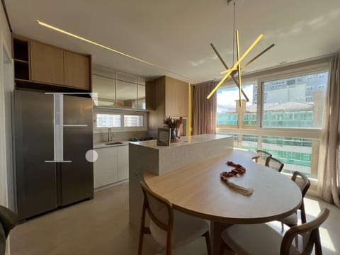 Apartamento com 86m², 3 dormitórios, 1 suíte, 1 vaga, Piazza Del Mare em Capão da Canoa
