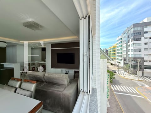 Apartamento com 77m², 2 dormitórios, 1 suíte, 1 vaga, Luiza Candido em Capão da Canoa