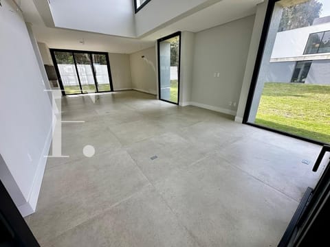 Sobrado com 224m², 3 dormitórios, 3 suítes, 1 vaga, Amaná em Xangri-Lá