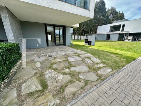 Sobrado com 224m², 3 dormitórios, 3 suítes, 1 vaga, Amaná em Xangri-Lá