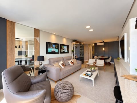 Apartamento com 117m², 3 dormitórios, 3 suítes, 2 vagas, Edifício Antônio Daltoé em Capão da Canoa