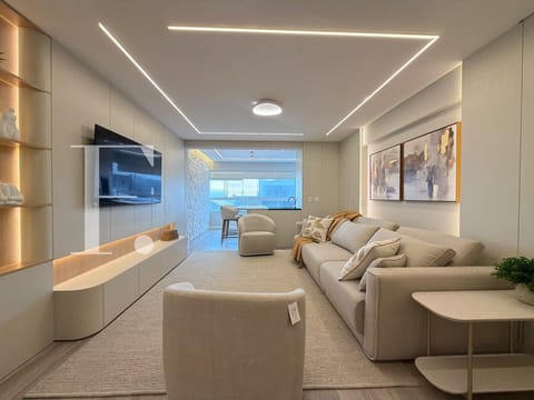 Apartamento com 199m², 4 dormitórios, 2 suítes, 2 vagas, Mirante da Beira-Mar em Capão da Canoa