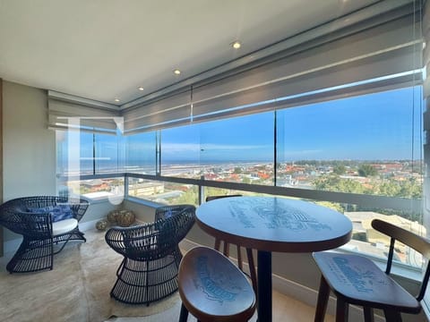 Apartamento com 105m², 3 dormitórios, 1 suíte, 1 vaga, Atlantida Tower em Capão da Canoa