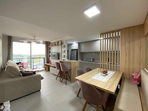 Apartamento com 67m², 2 dormitórios, 1 suíte, 1 vaga, Thera Santorini em Xangri-Lá