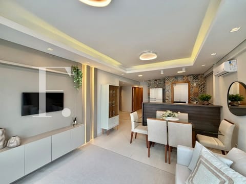 Apartamento com 70m², 2 dormitórios, 1 suíte, 1 vaga, Heloisa Cambraia em Capão da Canoa