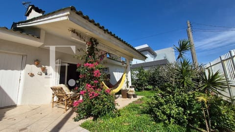Casa, 3 dormitórios, no bairro Nova Xangri-Lá em Xangri-Lá