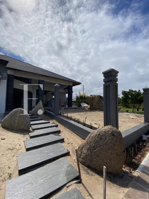 Casa com 520m², 4 dormitórios, 4 suítes, no bairro Atlântida em Xangri-Lá