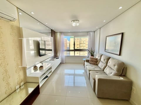 Apartamento com 77m², 2 dormitórios, 1 suíte, 1 vaga, Via Del Mare em Capão da Canoa