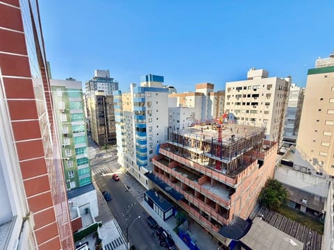 Apartamento com 77m², 2 dormitórios, 1 suíte, 1 vaga, Via Del Mare em Capão da Canoa