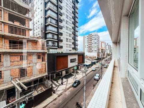 Apartamento com 85m², 2 dormitórios, 1 suíte, 1 vaga, Everest Tower em Capão da Canoa