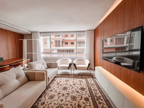 Apartamento com 85m², 2 dormitórios, 1 suíte, 1 vaga, Everest Tower em Capão da Canoa