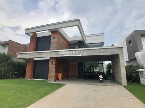 Sobrado com 354m², 5 dormitórios, 5 suítes, 2 vagas, Malibu em Xangri-Lá