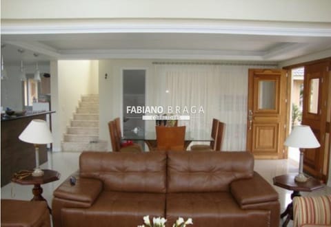Sobrado com 260m², 3 dormitórios, 1 suíte, 1 vaga, Porto Coronado em Xangri-Lá