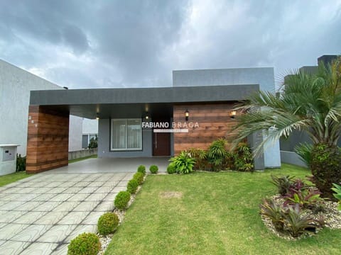 Casa Condomínio com 175m², 3 dormitórios, 3 suítes, Dubai Resort em Capão da Canoa
