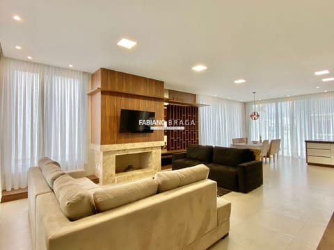 Casa Condomínio com 175m², 3 dormitórios, 3 suítes, Dubai Resort em Capão da Canoa